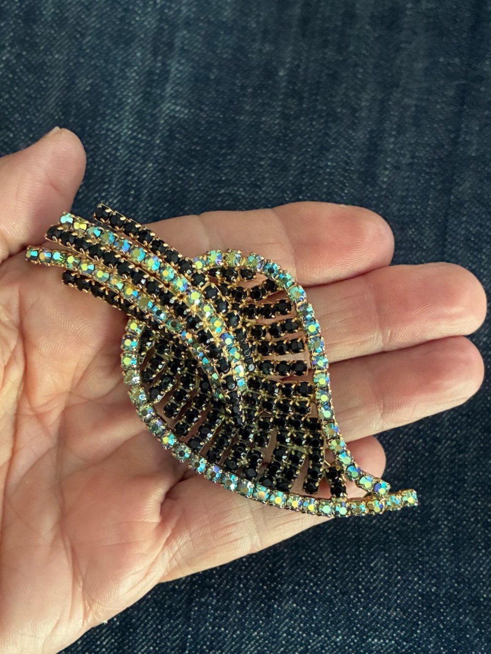 VTG 1950s Oversized Black Rhinestone Brooch Kramer Style